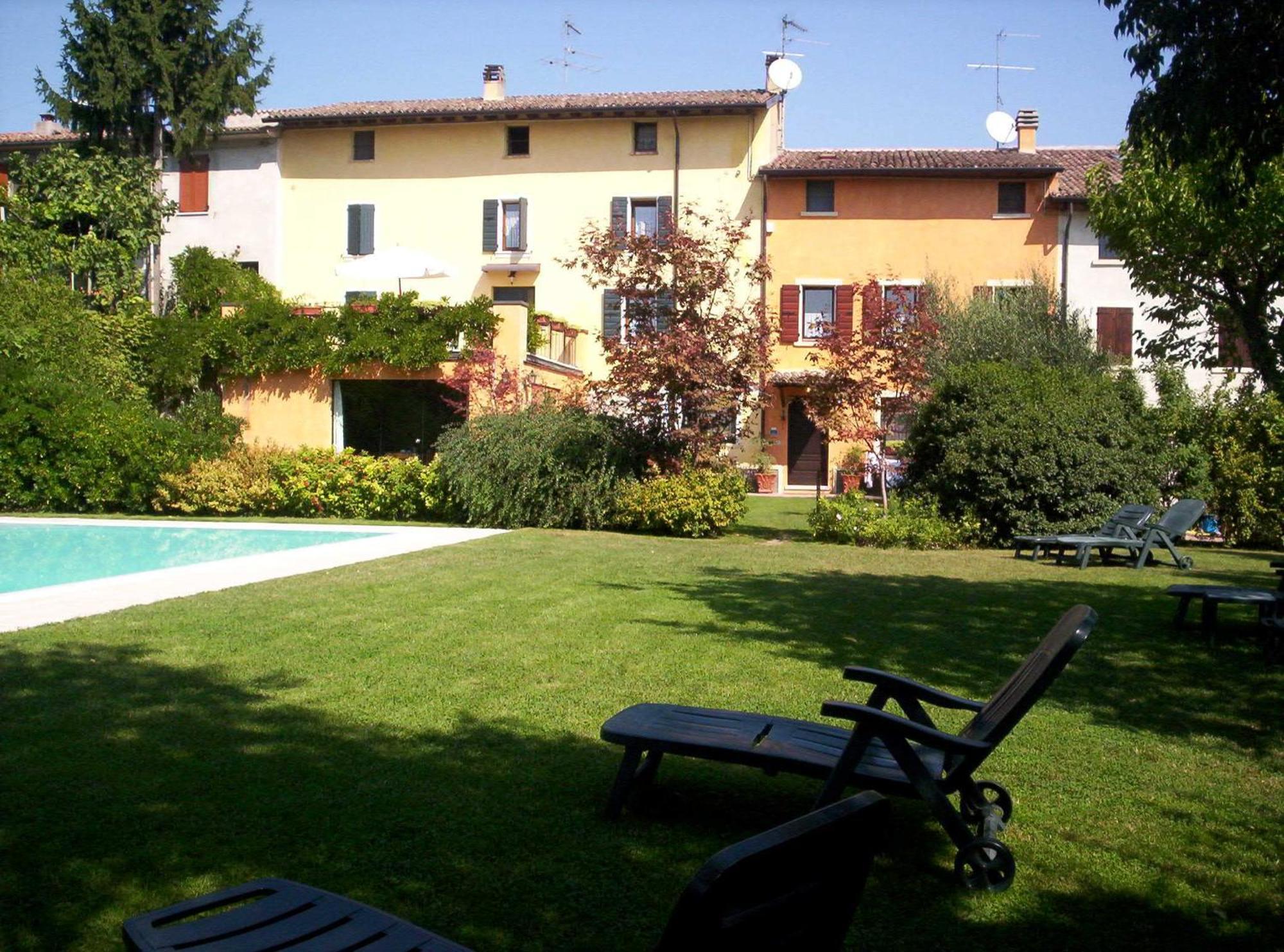 B&B Casale Onida Volta Mantovana Exteriör bild